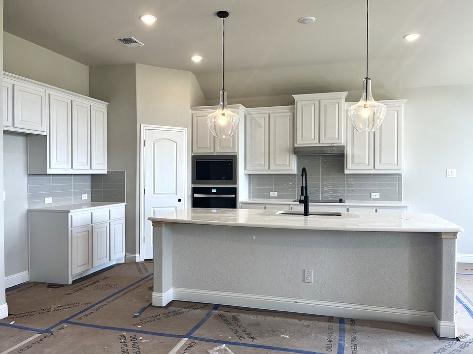 2nd image of 4018 Foot Hills Dr