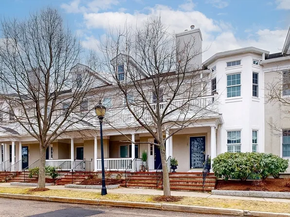 19 Tilden Commons Dr, Quincy, MA 02171