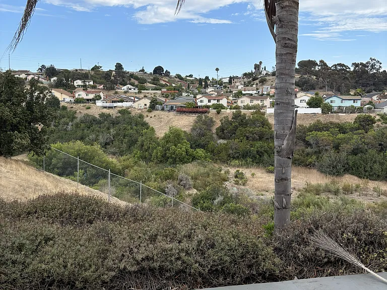 411 S Siena St — Photo 8