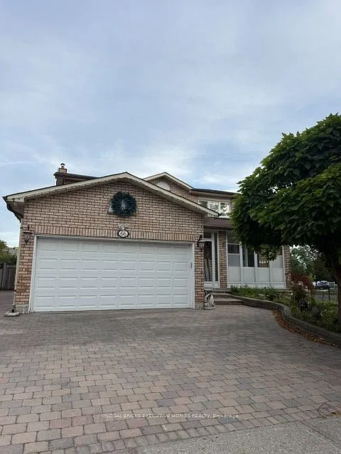 66 Foundry Cres #UPPER