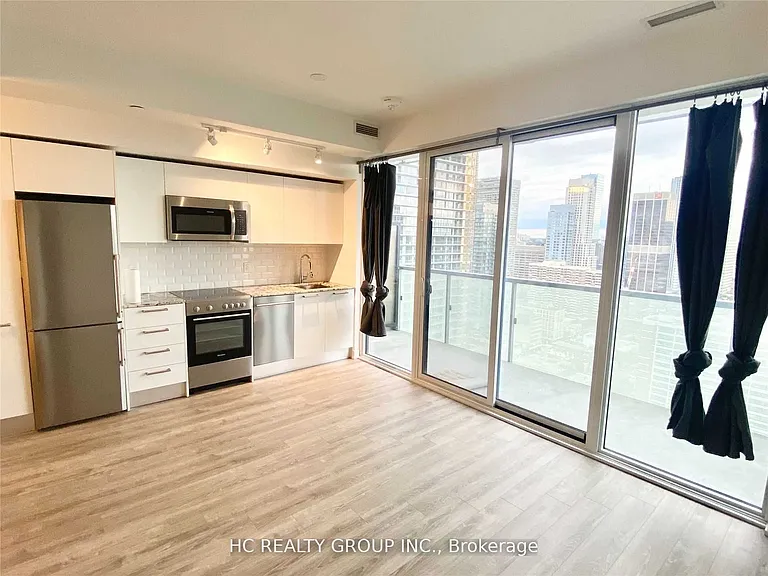 28 Wellesley St E #3508 — Photo 6