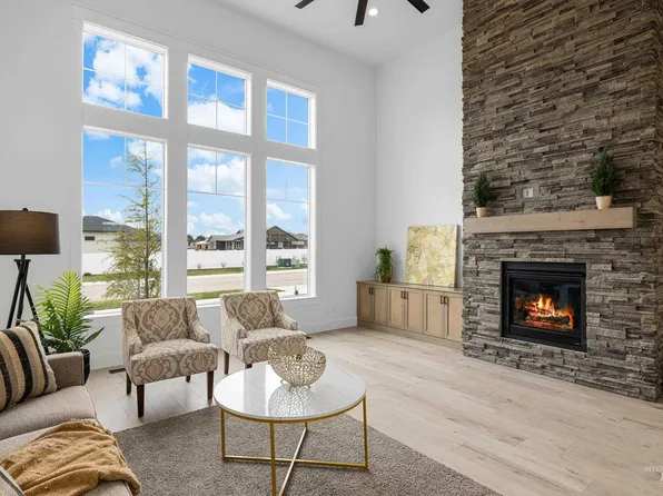 5665 S Snowden Ave, Meridian, ID 83642