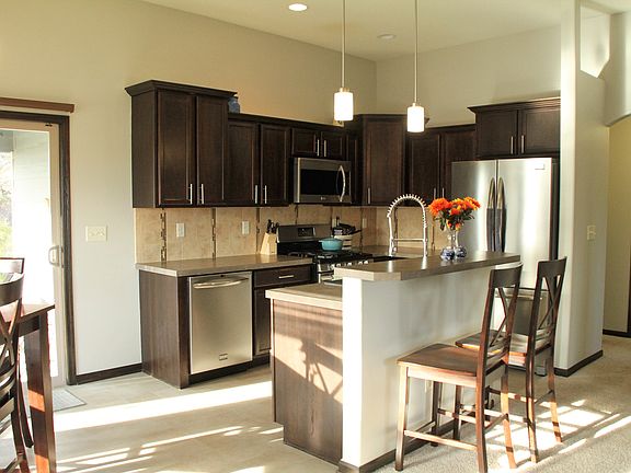 4th image of 2603 N Woodridge St