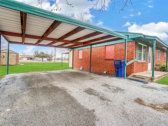 2nd image of 206 Luella Dr