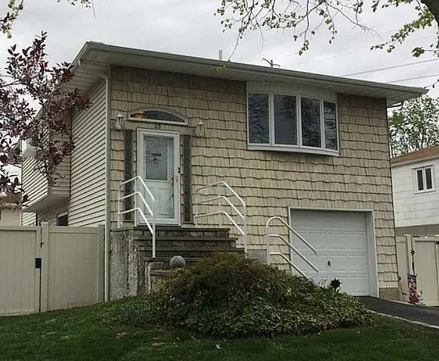 Cather Ave — Photo 1
