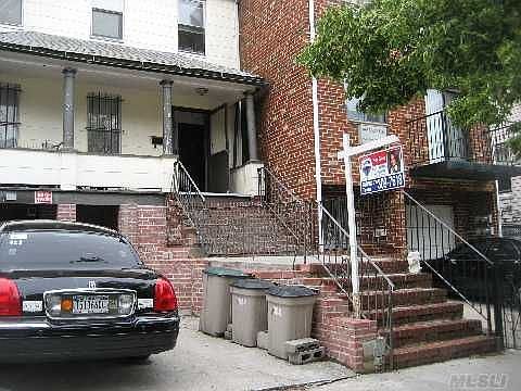 5th image of 3930 57th St