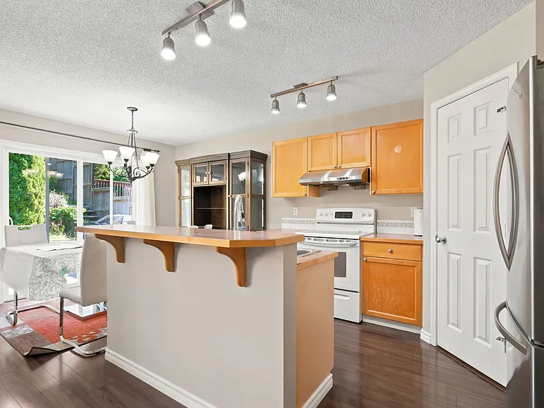 88 Rockyledge Cres NW #88 — Photo 2