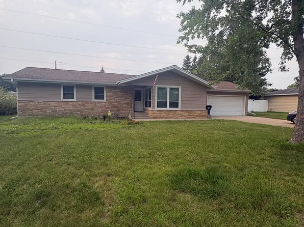 805 Chestnut St, Stevens Point, WI 54481