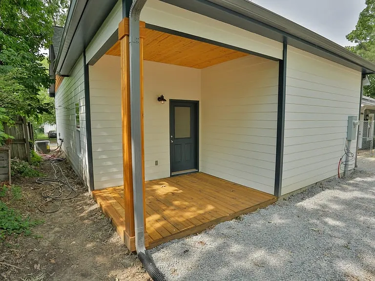 2411 Vine St — Photo 19