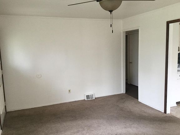 2nd image of 2022 W Gilbert Ave