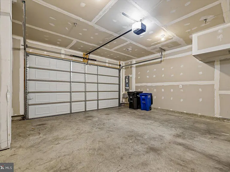 14319 Potomac Heights Ln — Photo 20
