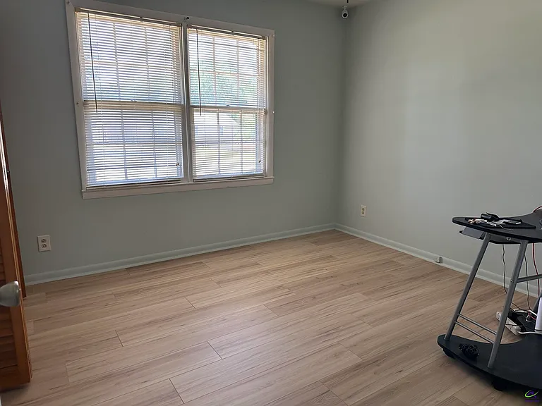 1218 Creekwood Dr — Photo 16