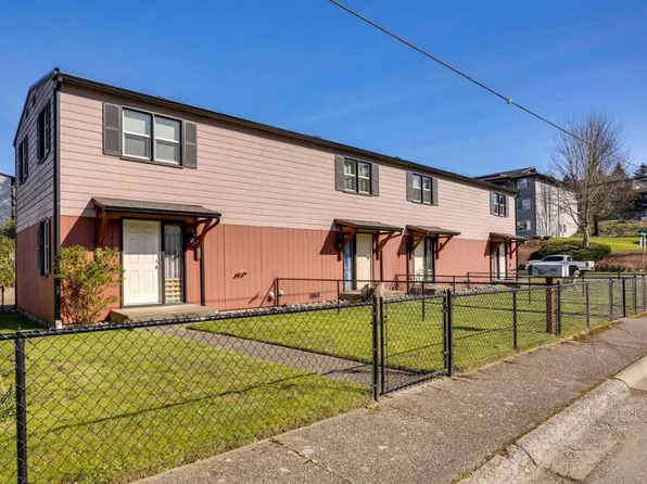 1142 Magnuson Way #1142, Bremerton, WA 98310