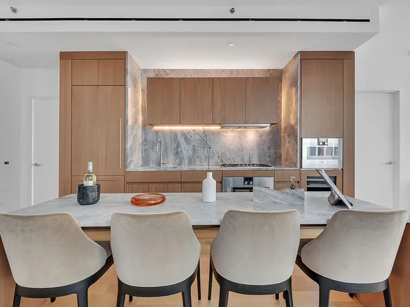 611 W 56th St #5E, New York, NY 10019