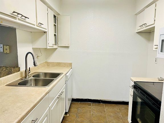 5th image of 2800 Jeanetta St APT 1702