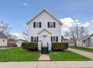 318 Sterling Ave, Oshkosh, WI 54901