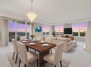 100 Clydesdale Trl APT 305, Hamel, MN 55340