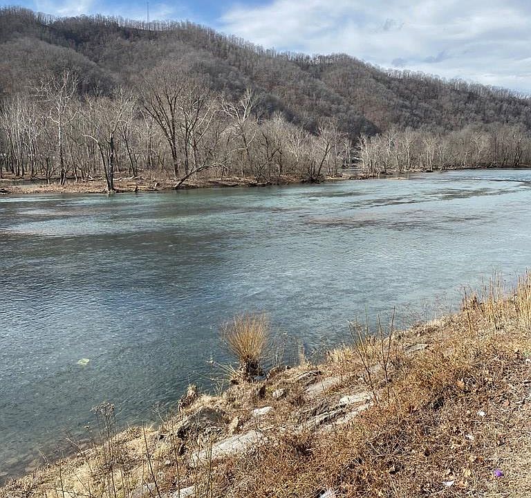 Route 3/12 Stokes Drive& Greenbrier Bellepoint Brg, Hinton, WV 25951