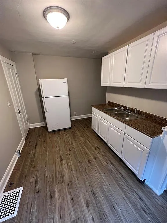 1 bed, 684 sqft, $900 — Photo 4