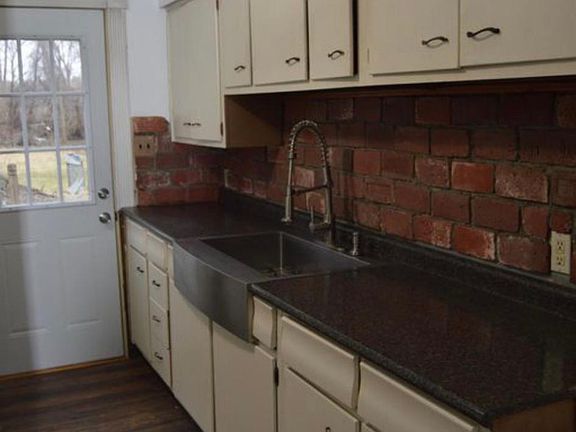 5th image of 3400 Jewell Ave