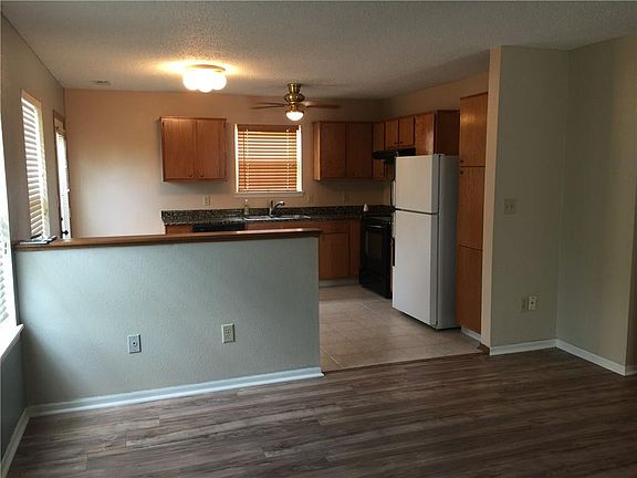 3rd image of 182 Brixton Woods Dr E