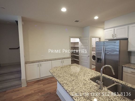 4th image of 2101 Town Centre Dr Building 17-5