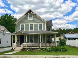39 Crescent St, Rutland City, VT 05701