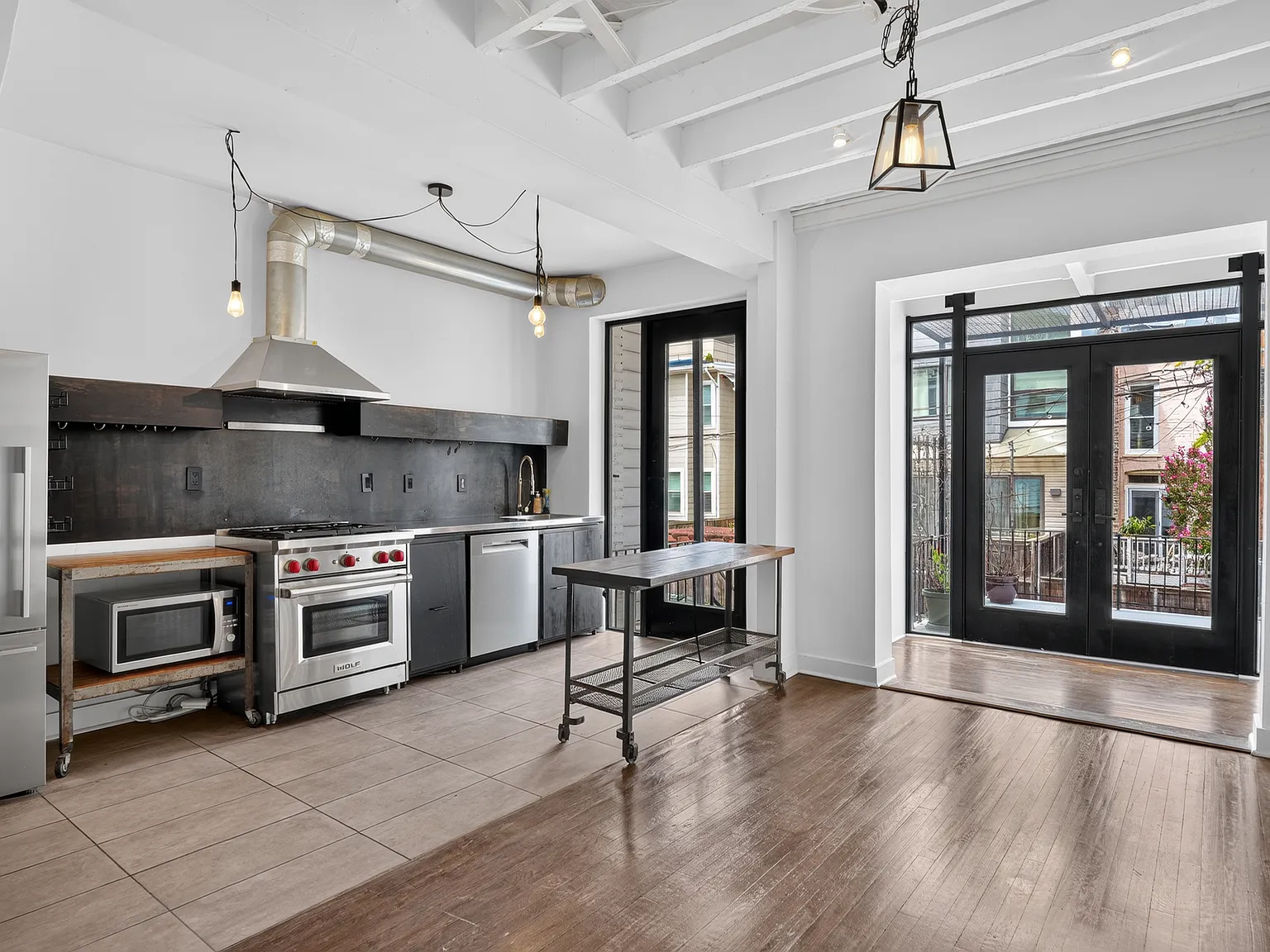 2 bed, 1067 sqft, $3,800 — Photo 4