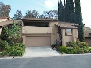1st image of 26121 Rainbow Glen Dr