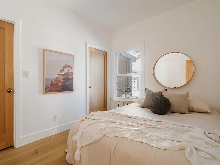 1134 Isabel St — Photo 17