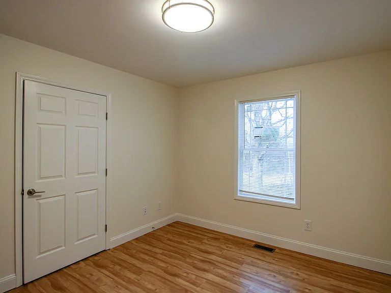 Midway Townhome — Photo 54