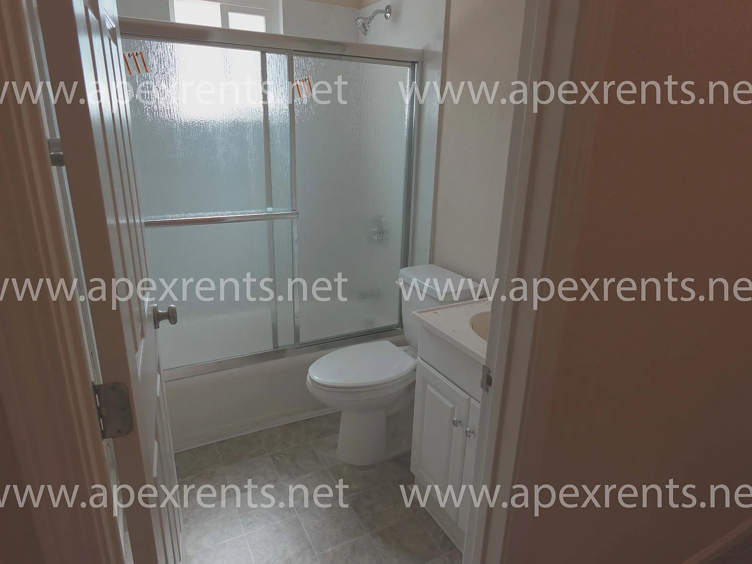 3155 Northview Dr - 1 — Photo 3