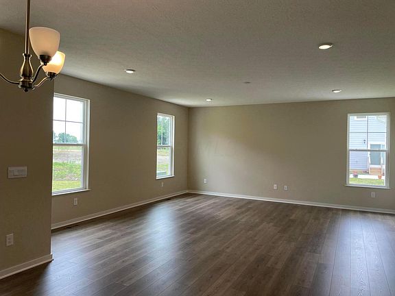 3rd image of 2686 Cranbrooke Ln