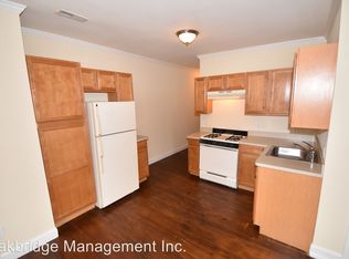 467 Howe Ave APT 3F, Shelton, CT 06484