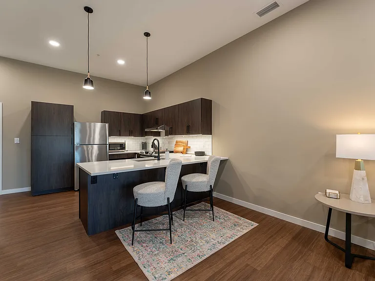 1364 E Battlefield Rd — Photo 111