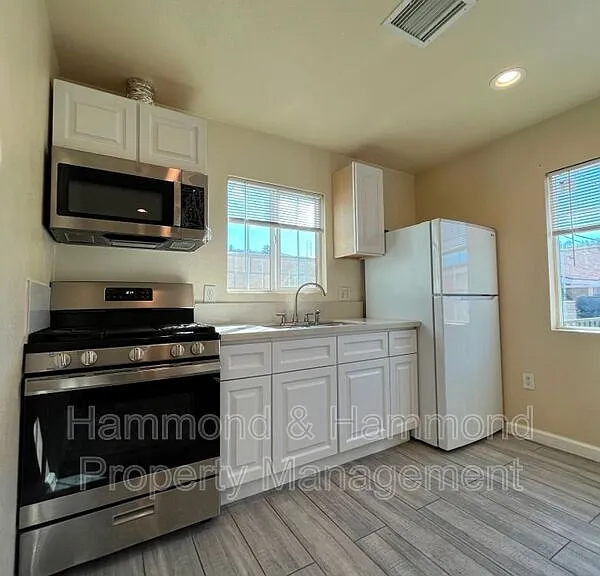 12110 Bromont Ave — Photo 3