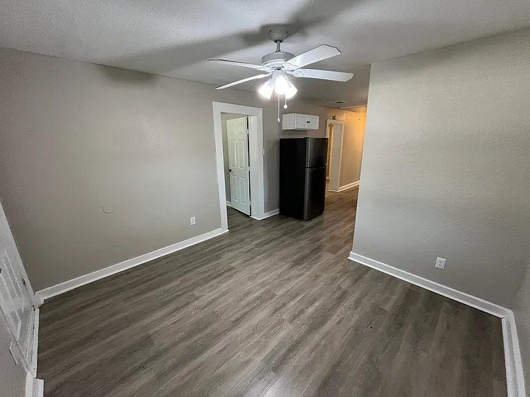 1316 N Prairie Creek Rd — Photo 6