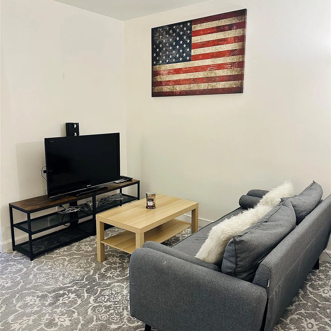 Studio, 1.0 bath, 400 sqft, $2,200 — Photo 2