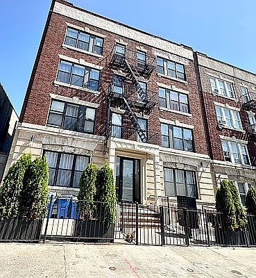 1st image of 1671 Lincoln Pl APT 3B