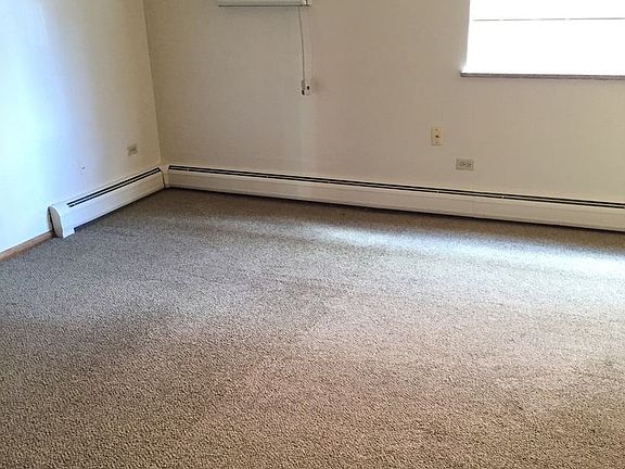 4th image of 1262 Columbine St APT 203