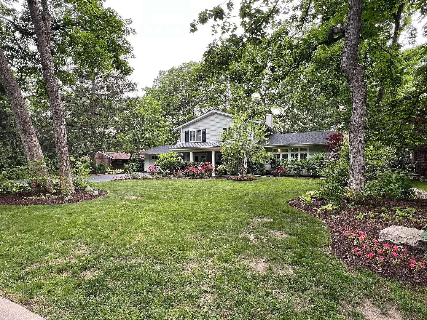 4 Darby Ln photo 1