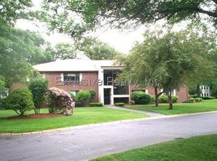 2350 Commonwealth Ave #2, Auburndale, MA 02466