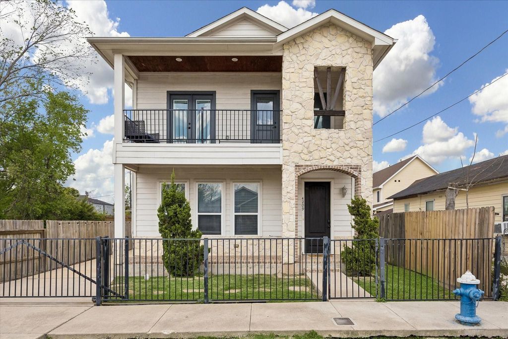 4209 Gunter St - Property Image