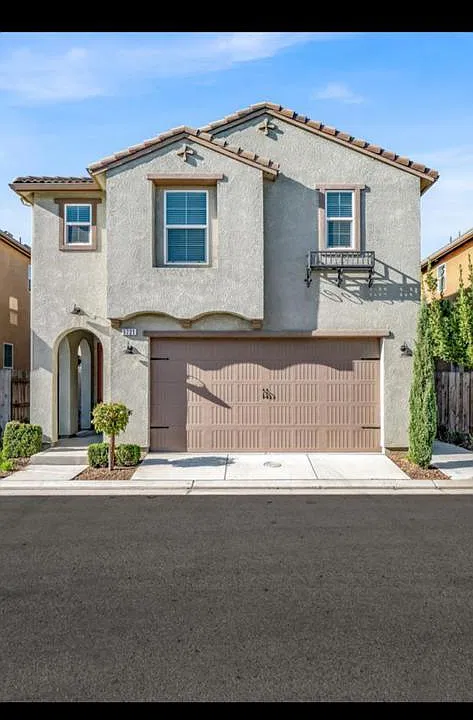 3721 Artistry Way