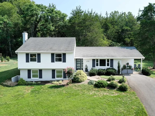 2710 Leeds Ln, Charlottesville, VA 22901