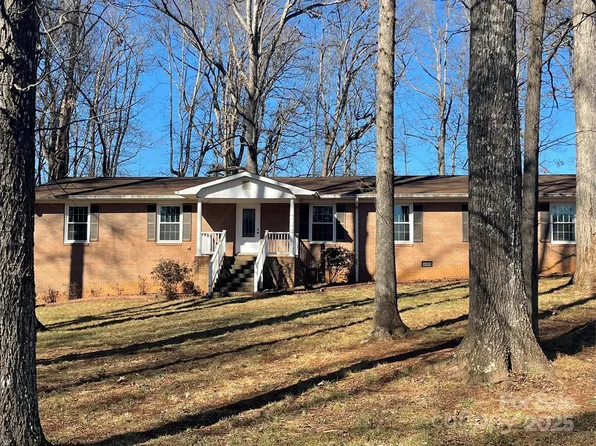 14701 Beckenham Dr, Charlotte, NC 28227