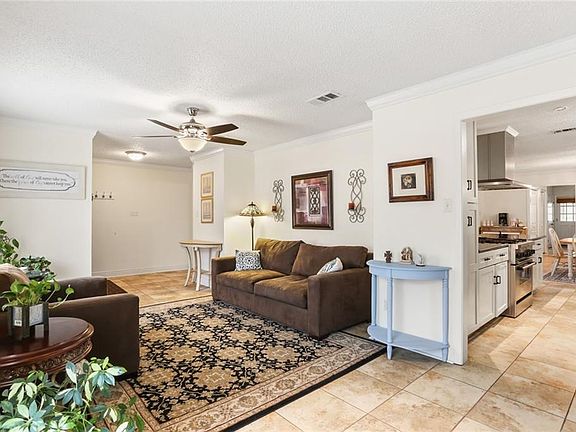 5th image of 4521 Cleary Ave