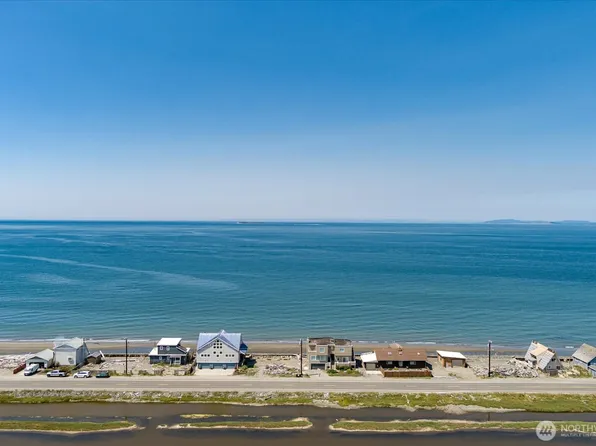 2511 West Beach Road, Oak Harbor, WA 98277