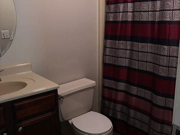 4th image of 504 N Beadle Dr #504