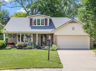 1532 Warwick Ct, Ann Arbor, MI
